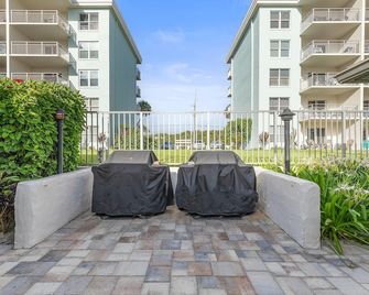Sea Coast Gardens II 307 - New Smyrna Beach - Patio