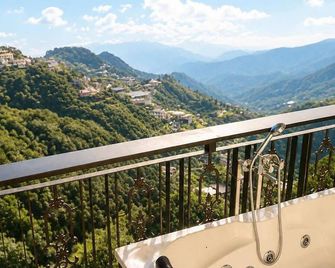 Kyro Nest And Notch - Mussoorie - Balcony