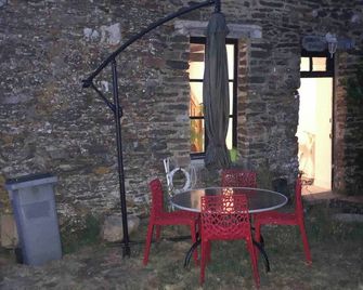 Bakers Cottage near broceliande forest - Mauron - Patio
