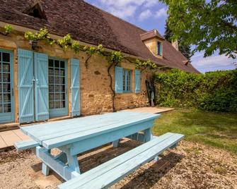 Gite Saint-Avit-Rivière, 2 bedrooms, 4 persons - Saint-Avit-Rivière - Patio