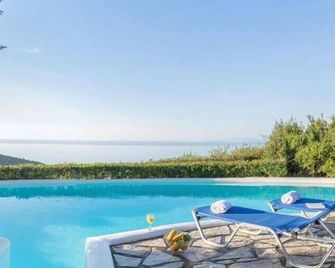 Hotel Agios Nikitas - Agios Nikitas - Pool