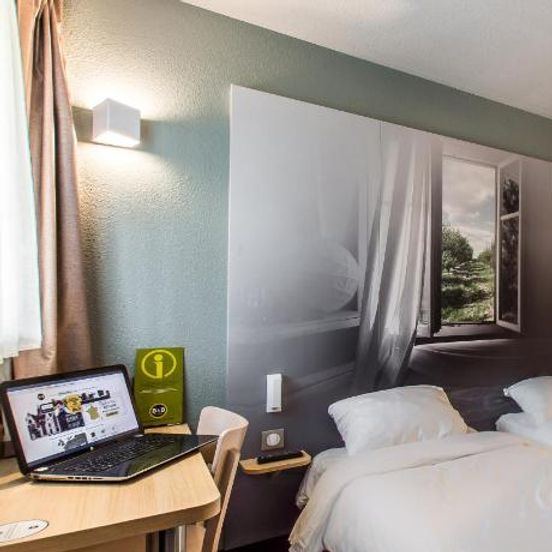 B&B HOTEL Agen image 1