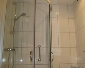 Hotel S16 - Munique - Quarto