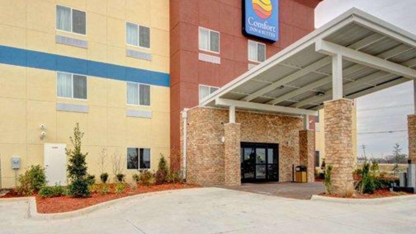 Comfort Inn & Suites Tulsa I-44 West - Rt 66