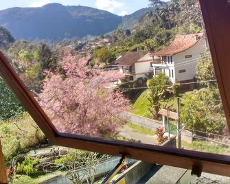 746 Hostel - Nova Friburgo - Balcon