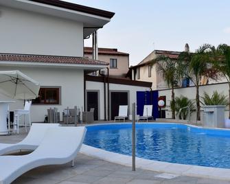 Hotel Riviera Azzurra - Oliveri - Pool