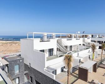 Esmeralda Cotillo Homes By Livvo - El Cotillo - Building