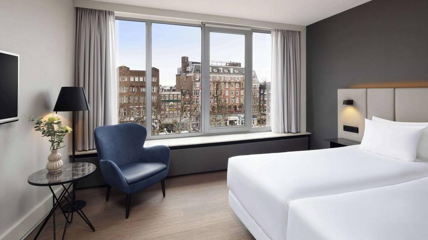 NH Amsterdam Caransa