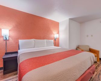 Motel 6 St Paul I-94 - Saint Paul - Bedroom