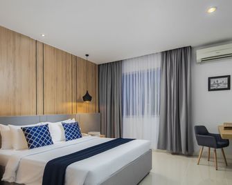 Altos Hotel - Phnom Penh
