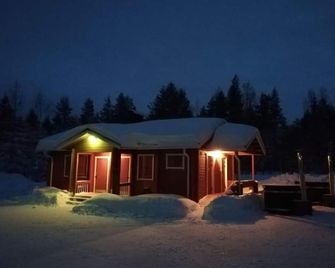 Old Pine Husky Lodge - Keminmaa - Budynek