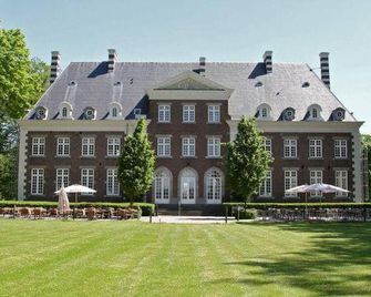 Kasteel Pietersheim - Lanaken - Budova