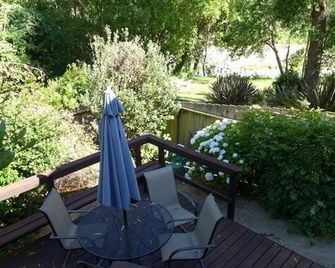 Cottage #4 is now available, with a 32 day minimum rental - Guerneville - Patio