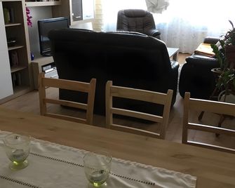 Ferienwohnung Für 3 Personen 63 M² - Zittau - Eetruimte