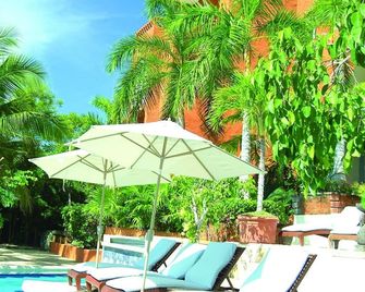 A Pacific Paradise In Mexico! - איקסטפה זיהואטנחו - בריכה