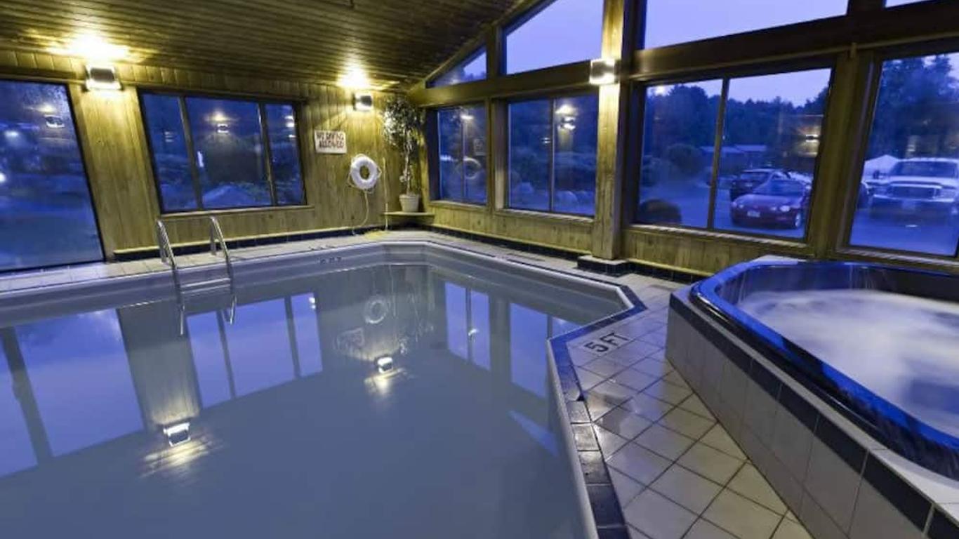 Commodores Inn