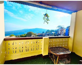 Goroomgo Tribhvan Ranikhet - Ranikhet - Slaapkamer