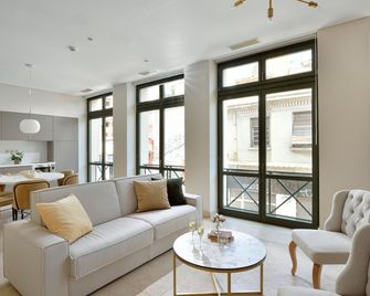 Thission Luxury Homes & Spa By K&k - Atenas - Sala de estar