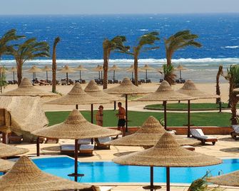 Bliss Nada Beach Resort - Marsa Alam - Piscina