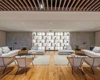 Voya Beach Resort - סבטי ולאס - טרקלין