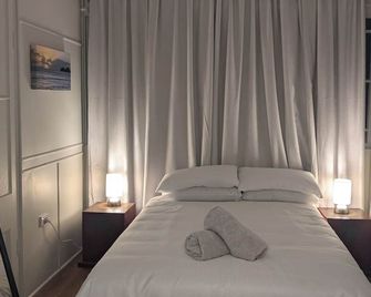 The Quinn - Inner City Classic Queenslander - Cairns - Schlafzimmer
