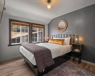 Sessions Retreat & Hotel - Big Bear Lake - Bedroom