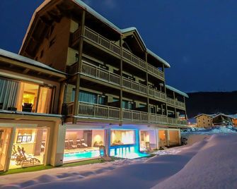 弗朗西森酒店 - 利維諾 - 利維尼奧 - 建築