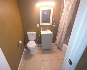 2-bedroom house in fabulous Grovetown with cool AC breeze,and heat.Cozy cottage - Grovetown