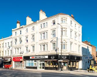 Bros Inn Hotel - London - Building
