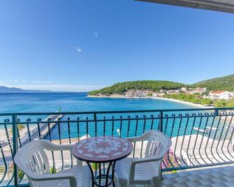 Apartments Moloco - Drvenik - Balkon