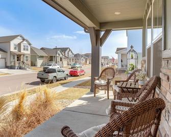 Beautiful Home With Bonus Room And Prime - Brighton - Balcony