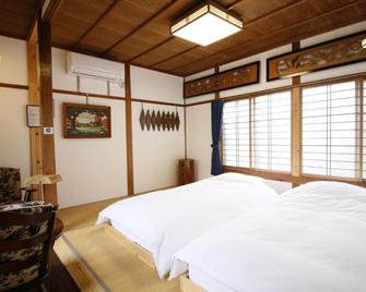 Hostel Fish in a River - Takayama - Habitación