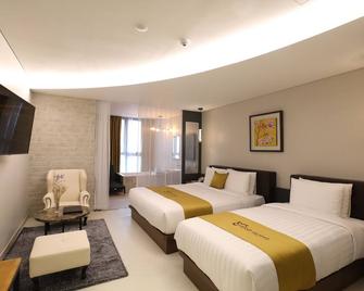 Rest Hotel - Gimpo - Habitación