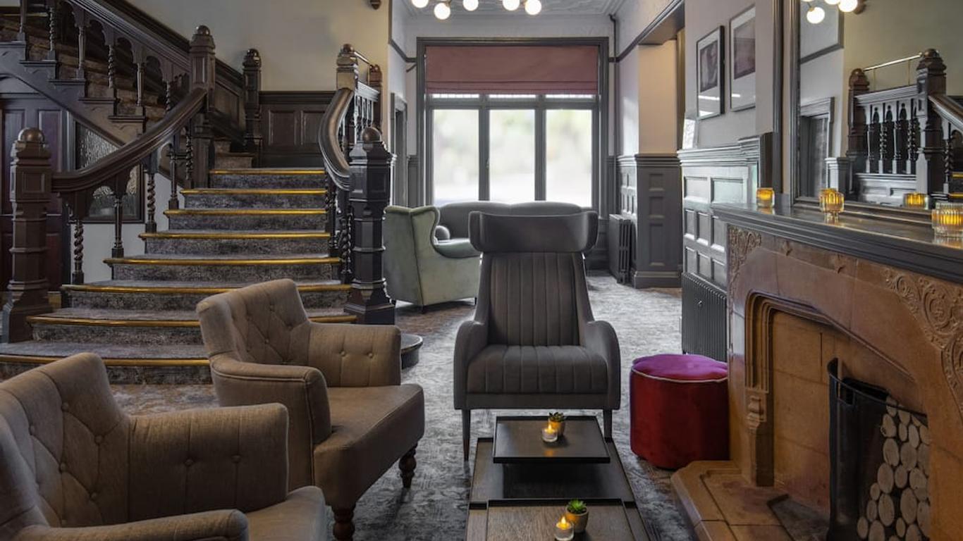 تشيسفورد جرانج هوتل