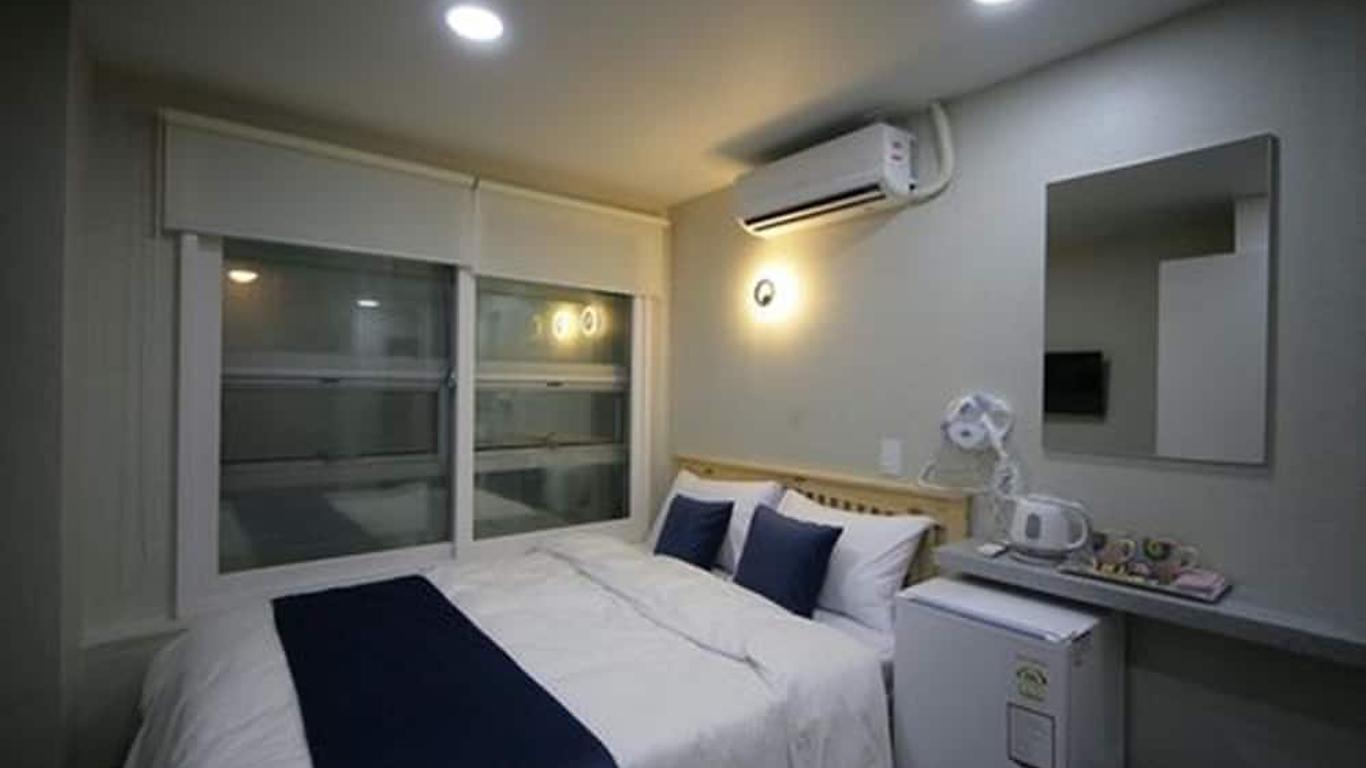 Stella Hostel