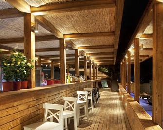 Ceshme Plus Hotel - Cesme - Bar