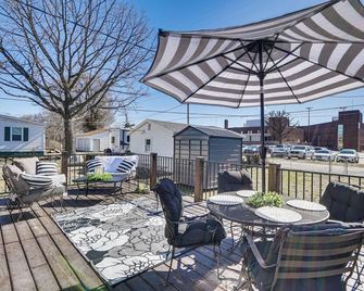 The Hidden Pearl - Home Near Trail & State Fair - Sedalia - Balkon