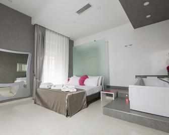 Hotel Nunù - Naples - Bedroom