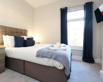 3 Bed - 2 Bathrooms - Parking - Ideal for Contractors - Llandeilo
