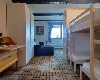 Ruth's bed and own breakfast - Skutskar