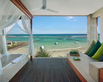Candi Beach Resort & Spa - Manggis - Balcony