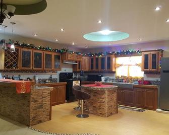 A Beautiful And Safe 3 Bedroom Home In A Gated Community - Arima - Kitchen