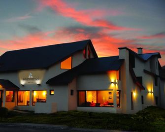 Hotel Poincenot - El Chaltén - Building