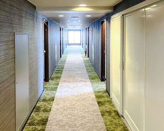 Hotel Livemax Budget Sagamihara - Sagamihara - Hallway