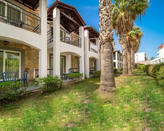 Tiana Beach Resort - Bodrum - Edificio