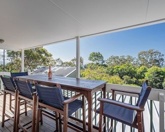 Serenity by Sea Little Cove 2 min Walk to Beach - Noosa Heads - Balcony