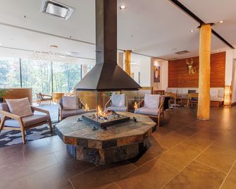 Hôtel-Musée Premières Nations - Québec City - Lobby