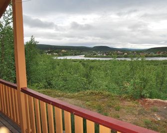 Karasjok Cabins & Apartments - Karasjok - Balcón