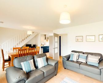 Alpine View - a cosy Aviemore House - Aviemore - Wohnzimmer