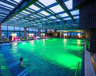Business Conference & Spa Hotel - Târgu Mureş - Piscina
